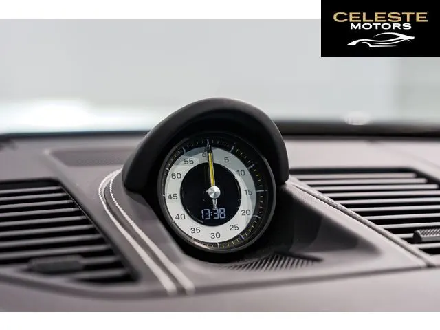 PORSCHE 911 2023 — photo 5 sur 8
