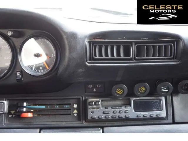 PORSCHE 911 1985 — photo 8 sur 8