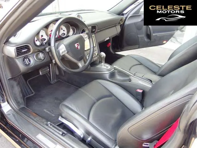 PORSCHE 911 2009 — photo 7 sur 8