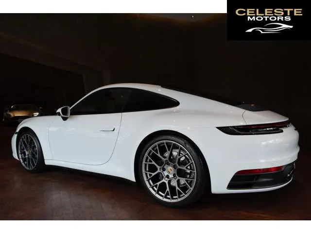 PORSCHE 911 2021 — photo 3 sur 8