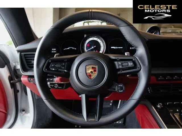 PORSCHE 911 2021 — photo 7 sur 8