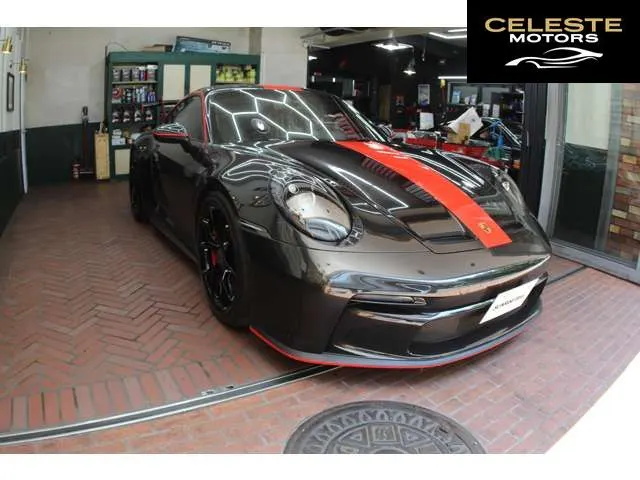 PORSCHE 911 2021 — photo 4 sur 8