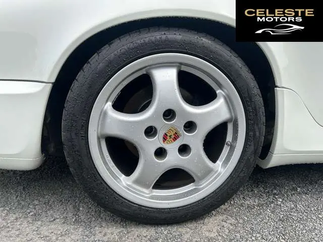 PORSCHE 911 1990 — photo 6 sur 8