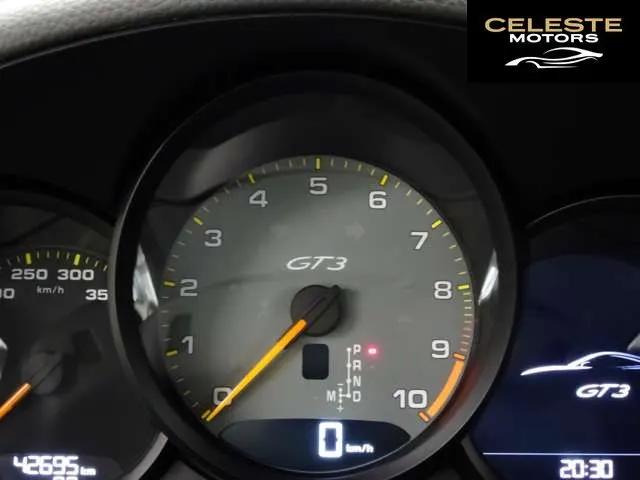 PORSCHE 911 2017 — photo 3 sur 8