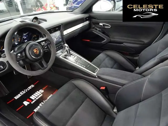 PORSCHE 911 2017 — photo 4 sur 8