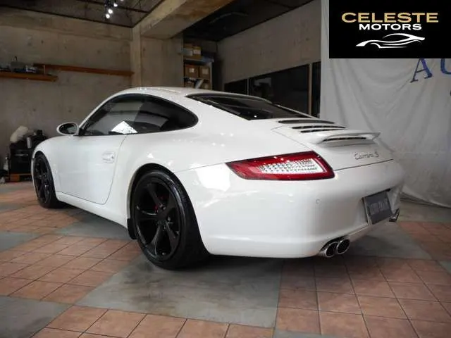 PORSCHE 911 2005 — photo 5 sur 8