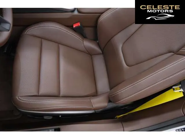 PORSCHE 911 2024 — photo 3 sur 8