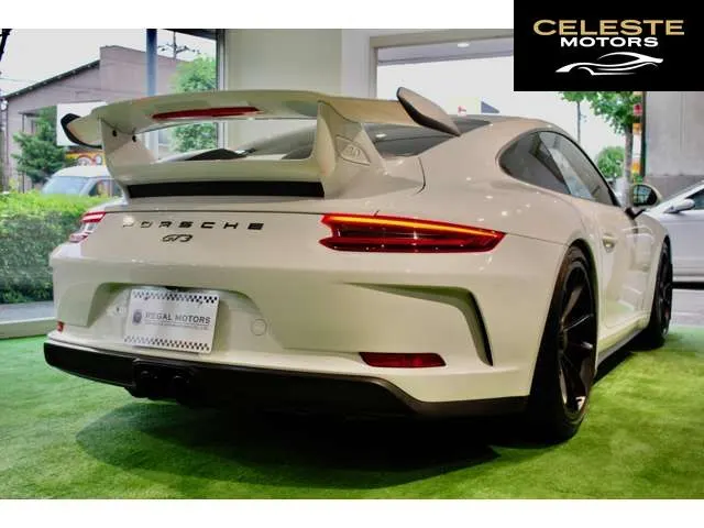 PORSCHE 911 2018 — photo 2 sur 8