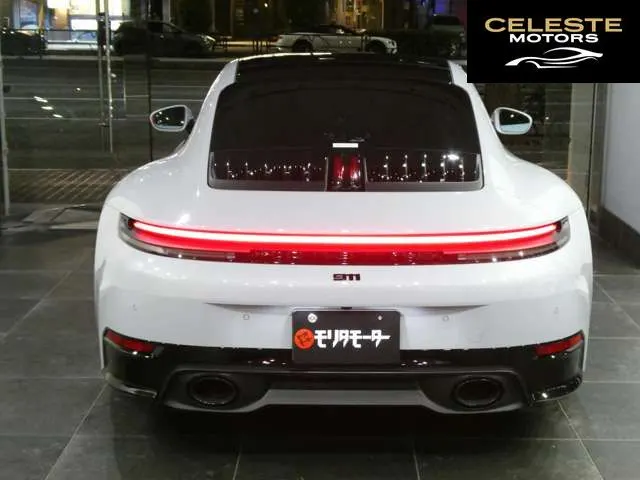 PORSCHE 911 2025 — photo 2 sur 8