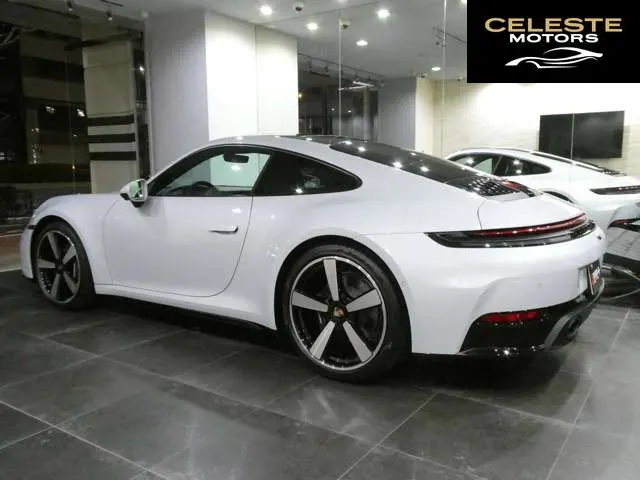 PORSCHE 911 2025 — photo 3 sur 8