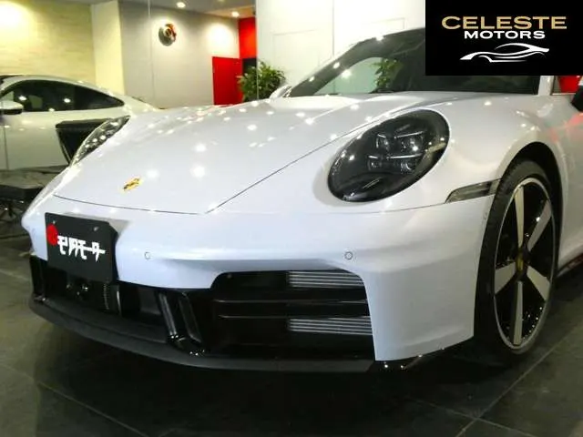 PORSCHE 911 2025 — photo 5 sur 8