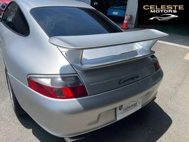 PORSCHE 911 2004 — photo 6 sur 8