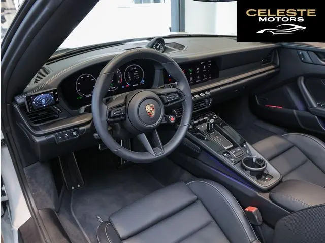 PORSCHE 911 2025 — photo 8 sur 8