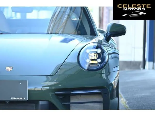 PORSCHE 911 2023 — photo 3 sur 8