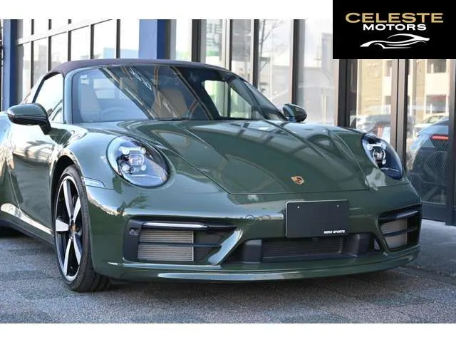 PORSCHE 911 2023 — photo 6 sur 8