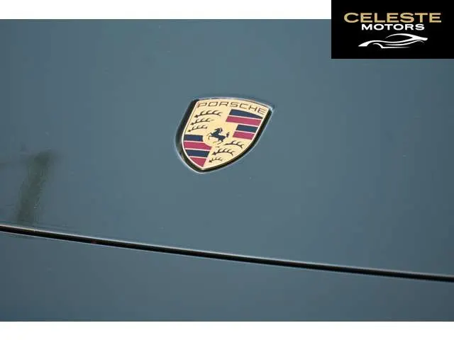 PORSCHE 911 2023 — photo 7 sur 8