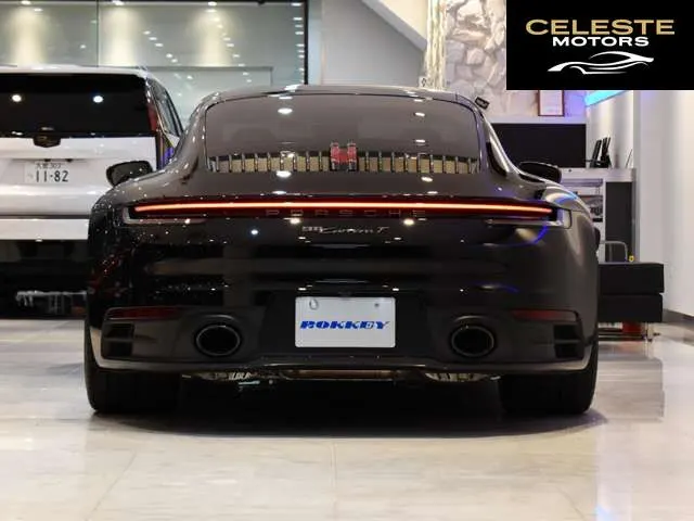 PORSCHE 911 2024 — photo 3 sur 8