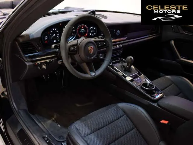 PORSCHE 911 2024 — photo 5 sur 8