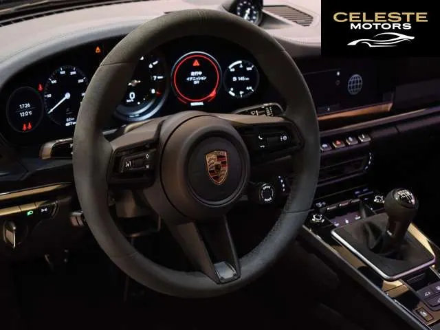 PORSCHE 911 2024 — photo 7 sur 8