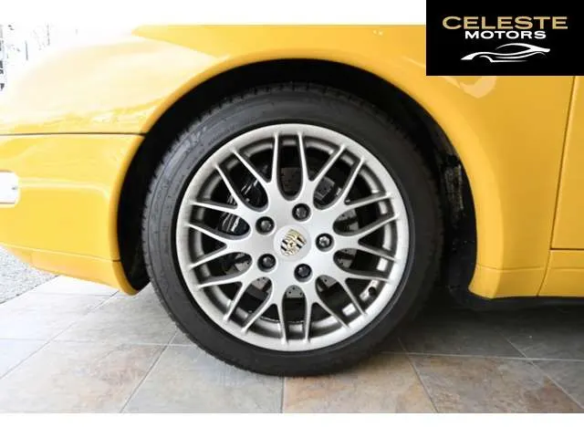 PORSCHE 911 1996 — photo 6 sur 8