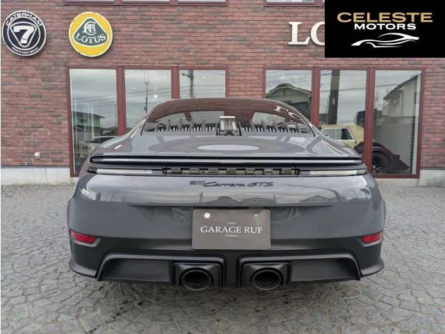 PORSCHE 911 2025 — photo 6 sur 8