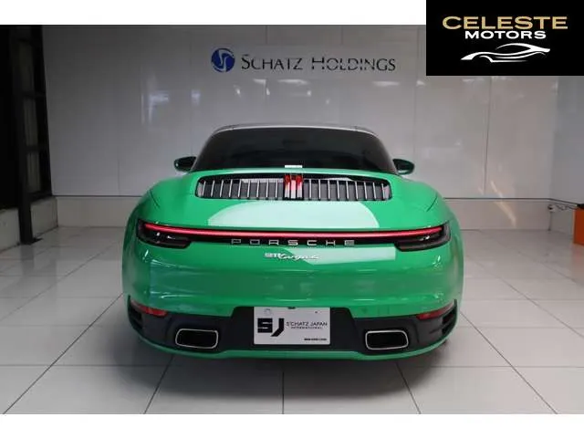 PORSCHE 911 2021 — photo 2 sur 8