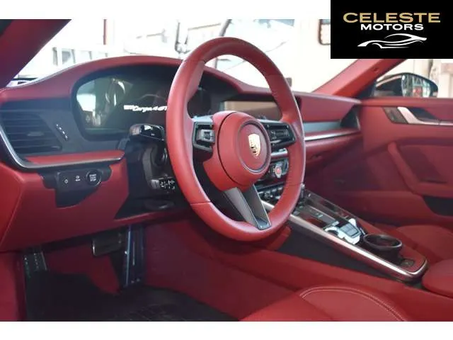 PORSCHE 911 2025 — photo 4 sur 8