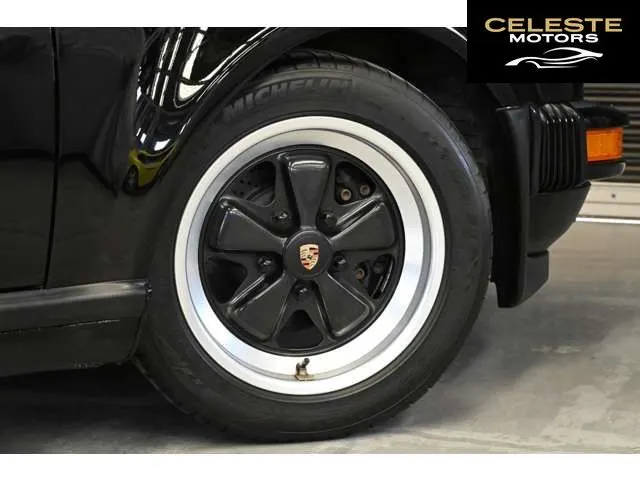 PORSCHE 911 1986 — photo 2 sur 8