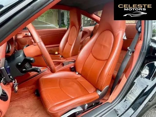 PORSCHE 911 2005 — photo 6 sur 8