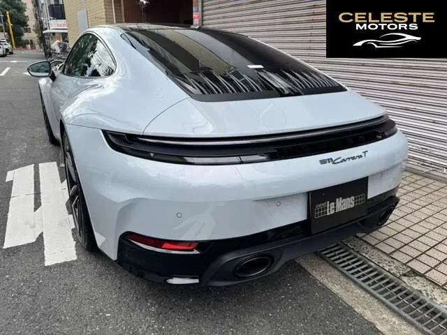 PORSCHE 911 2025 — photo 5 sur 8