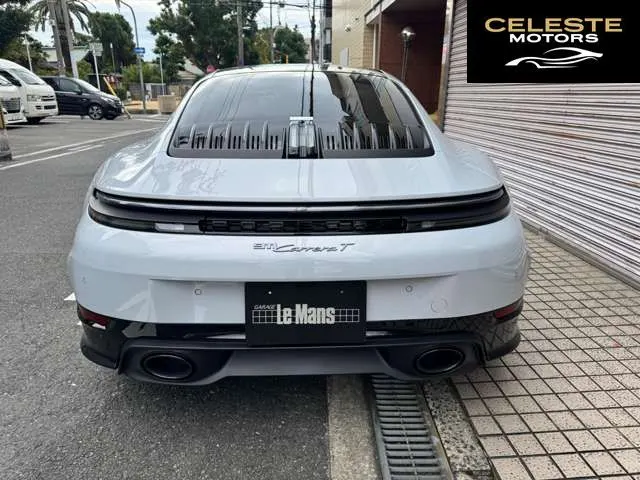 PORSCHE 911 2025 — photo 6 sur 8