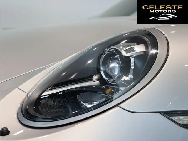 PORSCHE 911 2018 — photo 2 sur 8