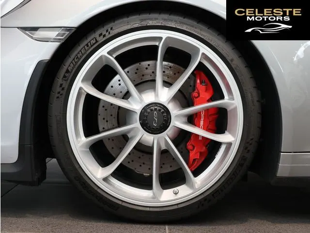 PORSCHE 911 2018 — photo 3 sur 8