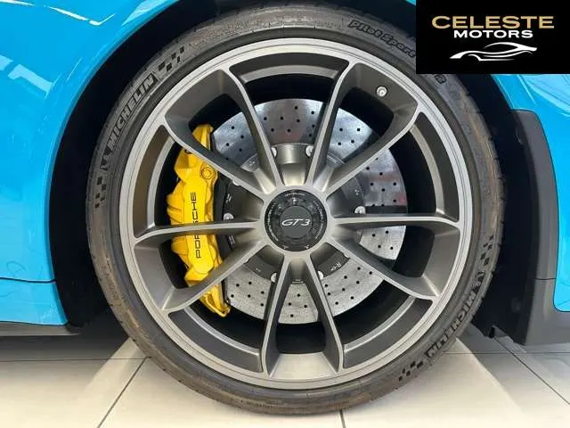PORSCHE 911 2019 — photo 2 sur 8