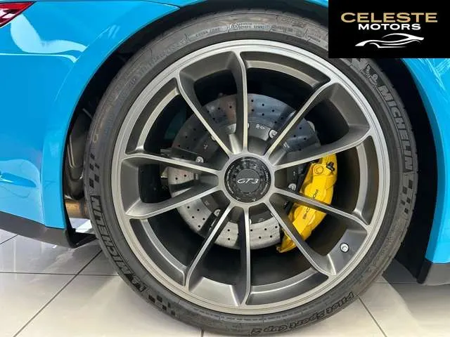 PORSCHE 911 2019 — photo 3 sur 8