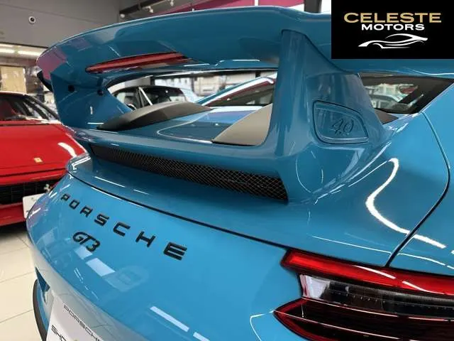 PORSCHE 911 2019 — photo 7 sur 8