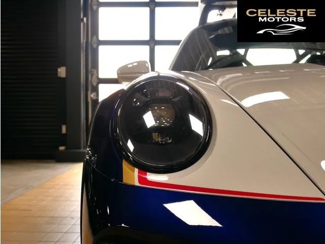 PORSCHE 911 2024 — photo 4 sur 8