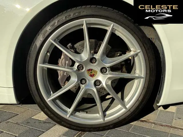 PORSCHE 911 2015 — photo 5 sur 8