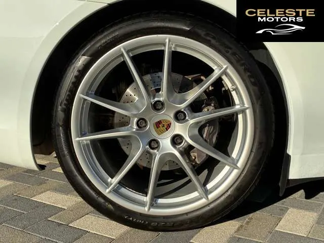 PORSCHE 911 2015 — photo 6 sur 8