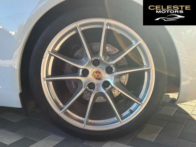 PORSCHE 911 2015 — photo 8 sur 8