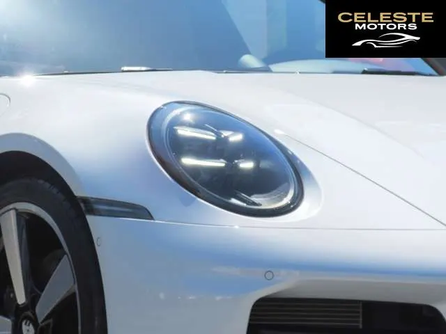 PORSCHE 911 2025 — photo 3 sur 8