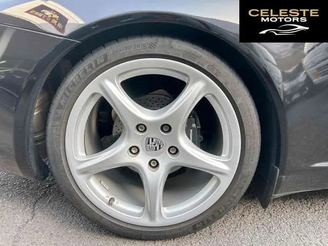 PORSCHE 911 2005 — photo 8 sur 8