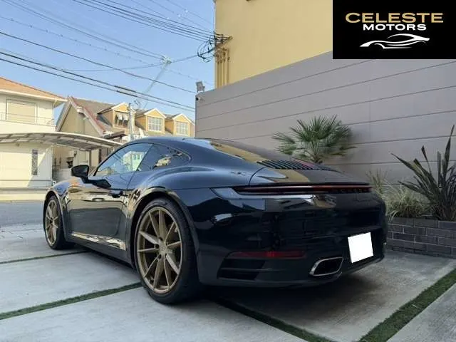 PORSCHE 911 2021 — photo 5 sur 8