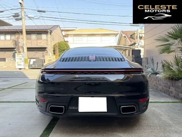 PORSCHE 911 2021 — photo 7 sur 8