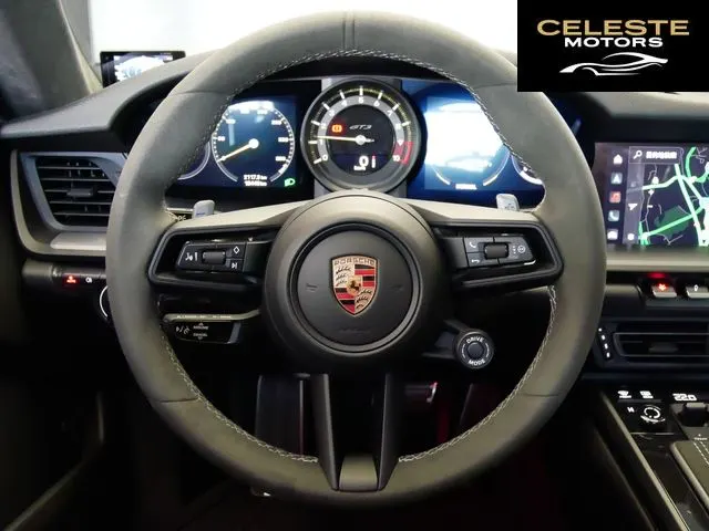 PORSCHE 911 2023 — photo 4 sur 8