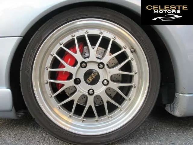 PORSCHE 911 1996 — photo 8 sur 8
