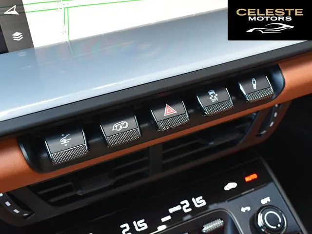 PORSCHE 911 2025 — photo 7 sur 8