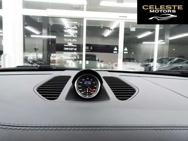PORSCHE 911 2016 — photo 6 sur 8