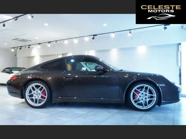PORSCHE 911 2010 — photo 4 sur 8