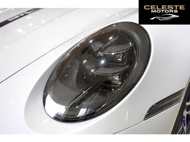 PORSCHE 911 2025 — photo 4 sur 8